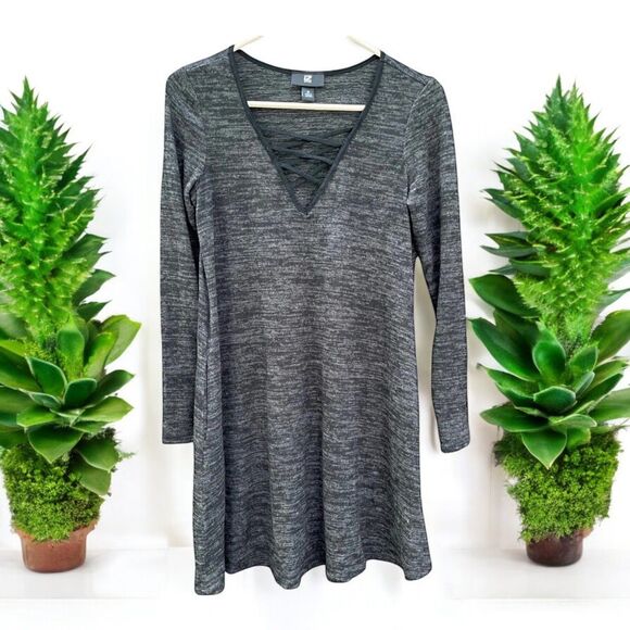 Iz Byer Knit Dress M Gray Crisscross V-Neck Trapeze Swing Y2K Soft Whimsigoth - Picture 2 of 13